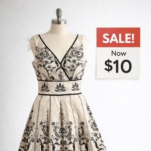 Sleeveless fit-and-flare dress